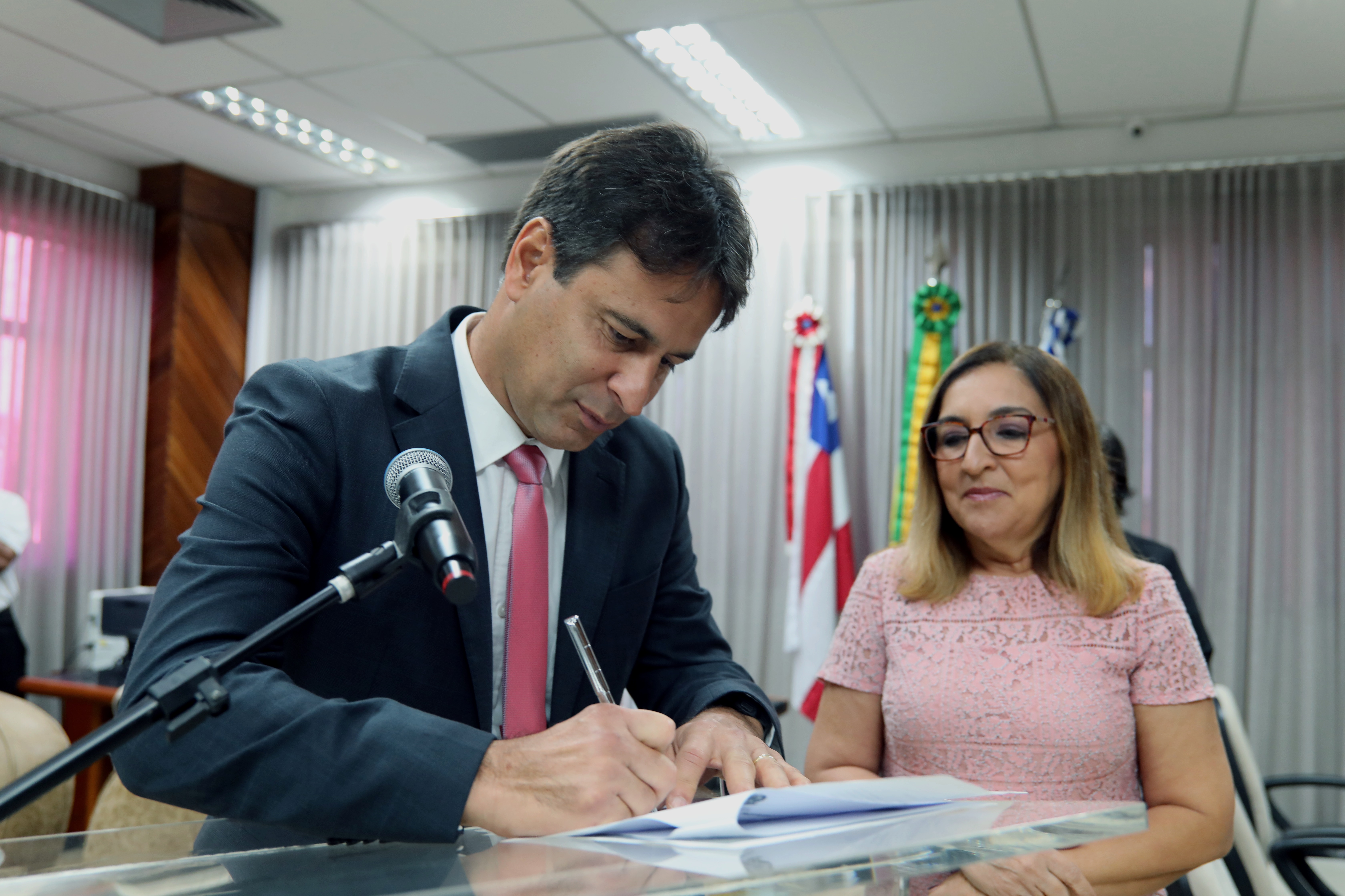 Magistrado Guilherme Vieira Nora e a corregedora adjunta, desembargadora Suzana Inácio