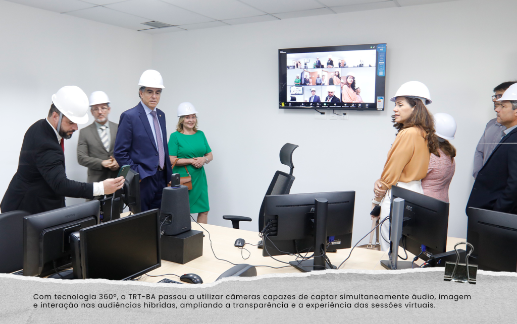 Com tecnologia 360º, o TRT-BA passou a utilizar câmeras capazes de captar simultaneamente áudio, imagem e interação nas audiências híbridas, ampliando a transparência e a experiência das sessões virtuais 